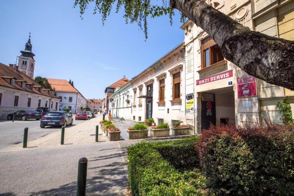 Appartamento Apartman Gaudeamus Varaždin Esterno foto